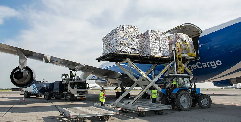 перевозка грузов пассажирскими самолётами